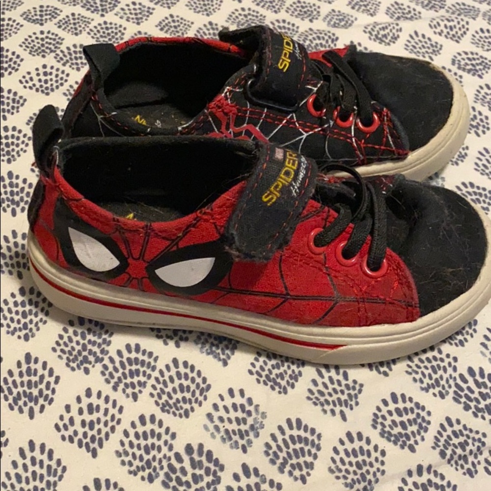 Spider-Man Boys Tennis Shoes Size 8